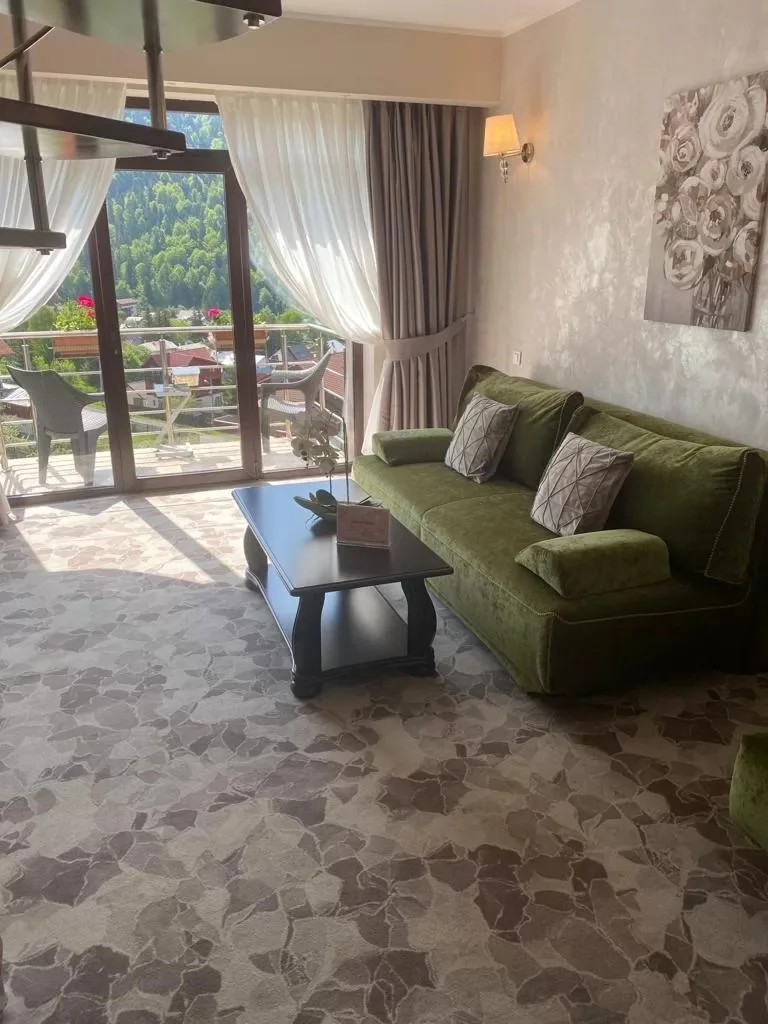 Apartament cu scară interioară